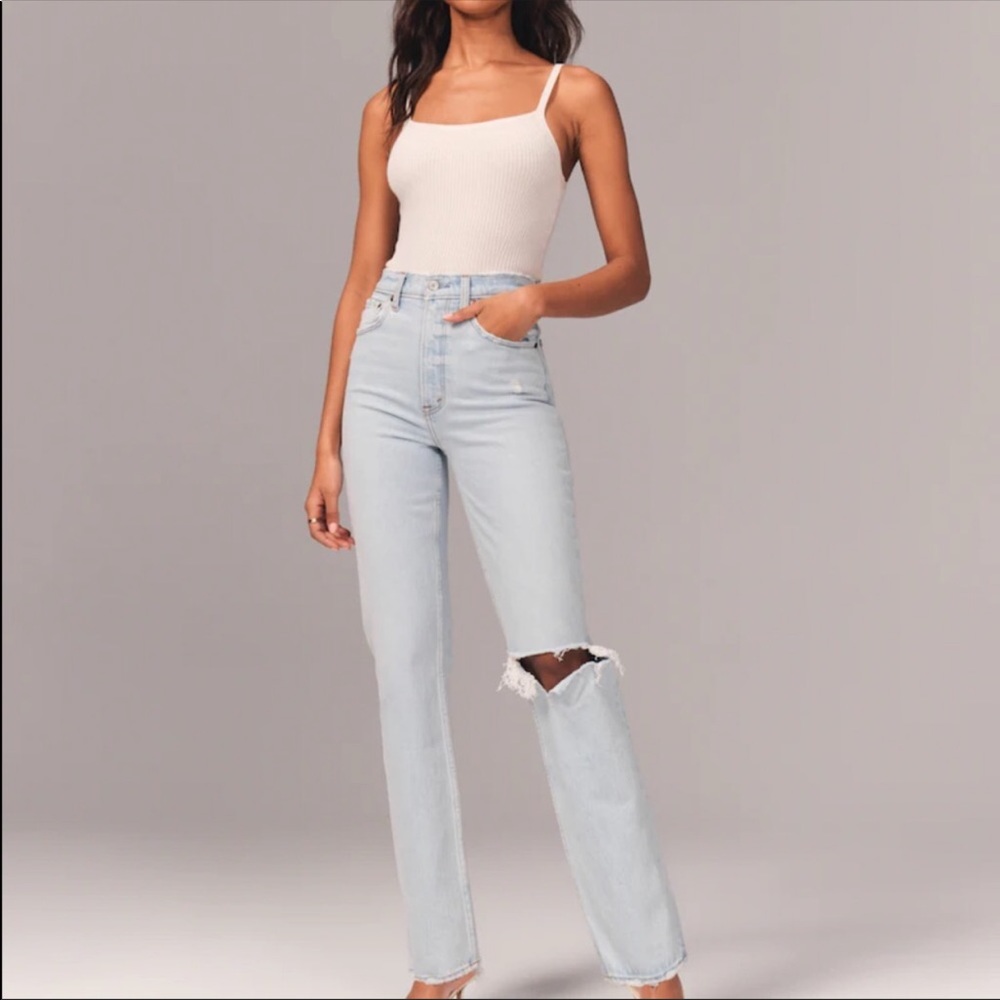 Abercrombie Ultra High Rise 90s Straight Jeans